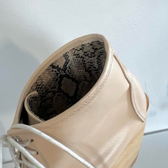 Deandri Nude Leather Platform Wedges - Picture 5 of 8